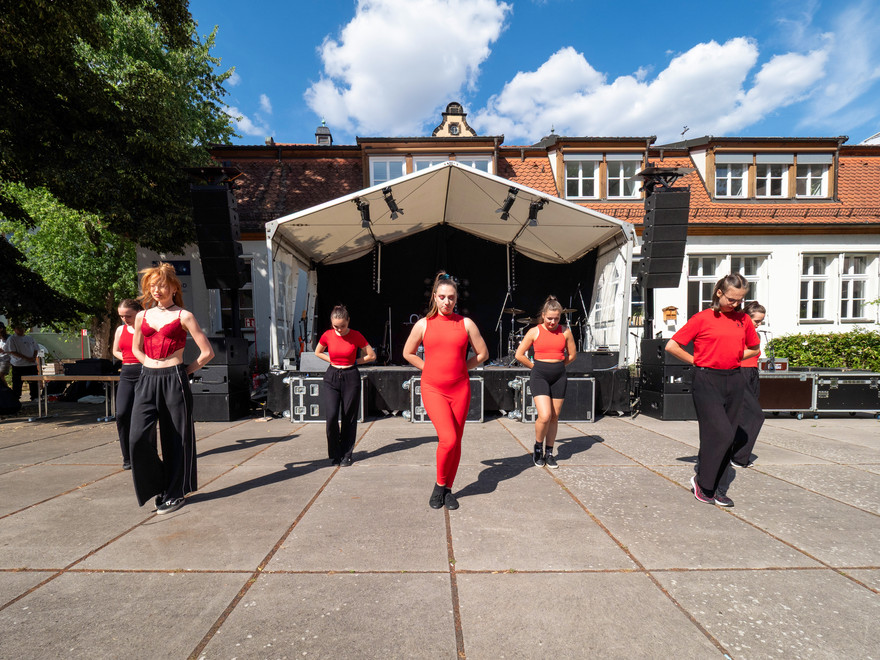Uni Dance Team