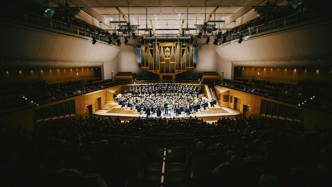 Chor und Orchester