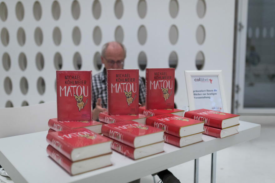 Der Roman "Matou" umfasst nahezu 1.000 Seiten.