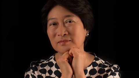 Portrait der Pianistin Tomoko Ogasawara