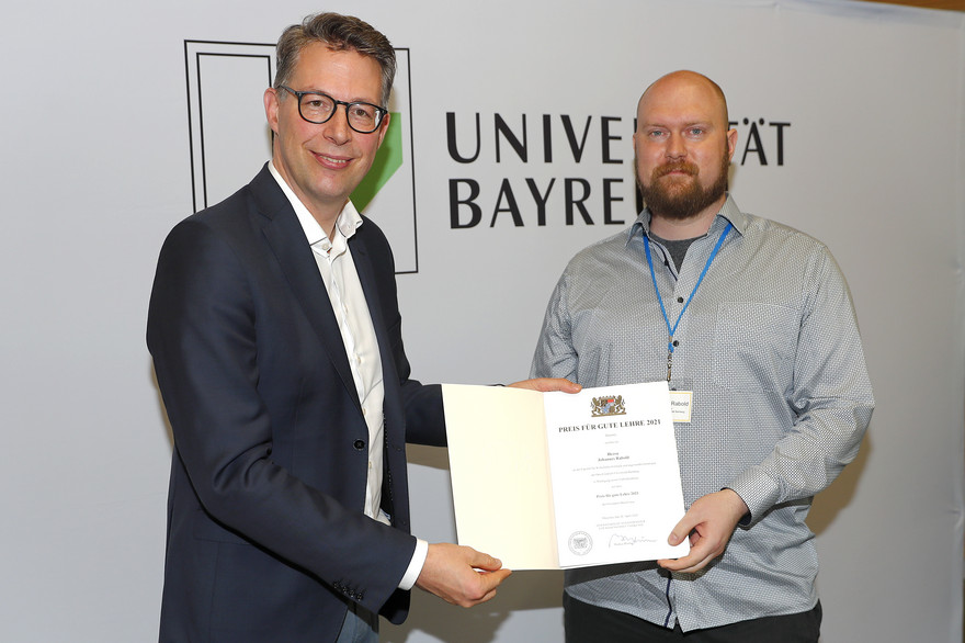 Verleihung Preis für gute Lehre für das Jahr 2021 durch Staatsminister Markus Blume an der Universität Bayreuth