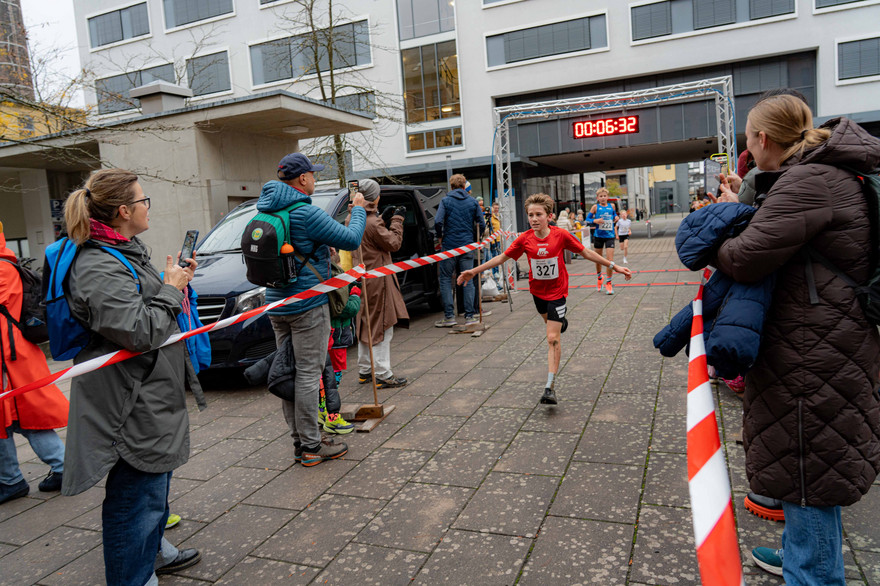 Justus Hedrich kam als Schnellster Schüler nach 6:31 Minuten ins Ziel.
