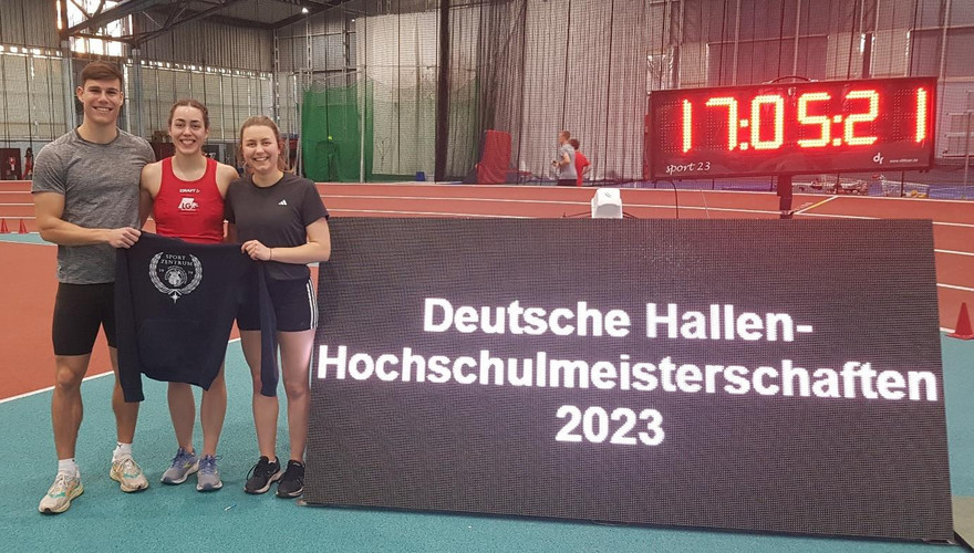 Starteten bei den Hallenhochschulmeisterschaften der Leichtathletik (v.l.n.r.): Leo Schramm, Eva Jansohn und Toni Völkel.